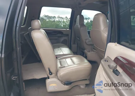 2004 Ford Excursion Limited из США, поврежденный, VIN 1FMSU43PX4EB01953